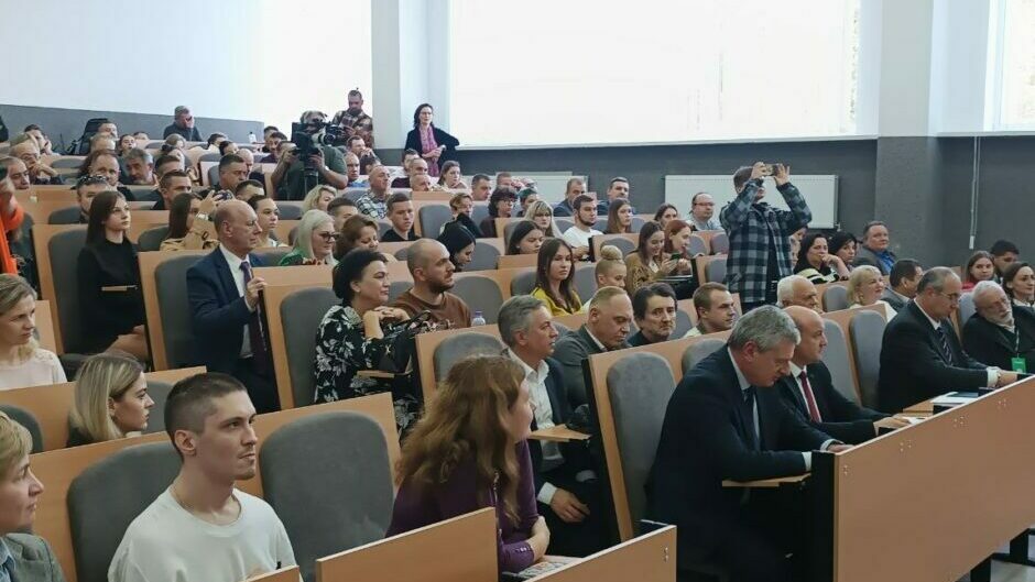 47430ed4-c9be-4a11-a25a-3dc83502d9ed-940x788-1-940x705