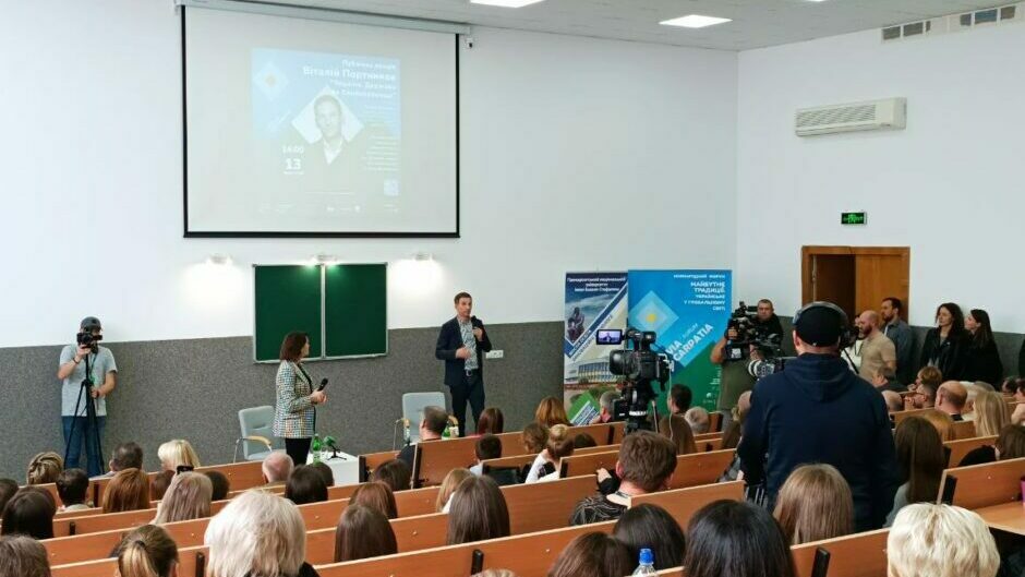 482879de-ca4e-4c5f-93b6-71774e6b2319-940x788-1-940x705