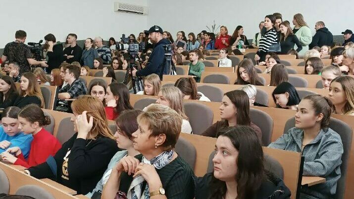 5f066fb3-27b6-4d45-ac6f-9d8435e553cf-715x600-1-715x536